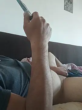 Snapshot of flr196 chatting on March 15, 2026, 8:09 am flr196 online show from March 15, 2026, 8:09 am