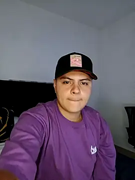 NoahLux online show from September 10, 2025, 7:14 pm