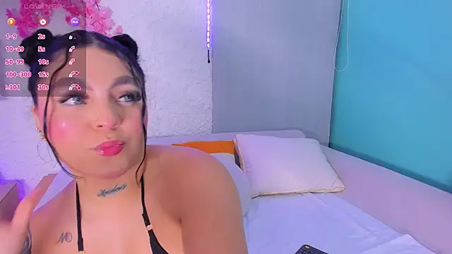 melody blossom  online show from September 22, 2025, 4:14 am