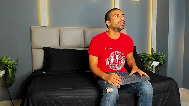 MikePark  online show from September 11, 2025, 11:21 am