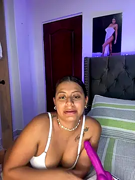 ema zoe online show from September 14, 2025, 11:04 pm