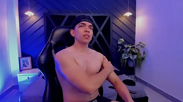 Snapshot of Eryonbradley chatting on September 27, 2025, 4:12 pm Eryonbradley online show from September 27, 2025, 4:12 pm