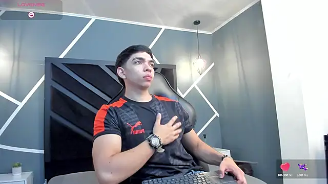 Snapshot of Eryonbradley chatting on October 9, 2025, 11:41 am Eryonbradley online show from October 9, 2025, 11:41 am