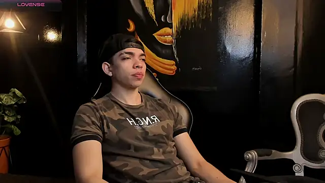 Snapshot of Eryonbradley chatting on November 1, 2025, 11:23 am Eryonbradley online show from November 1, 2025, 11:23 am