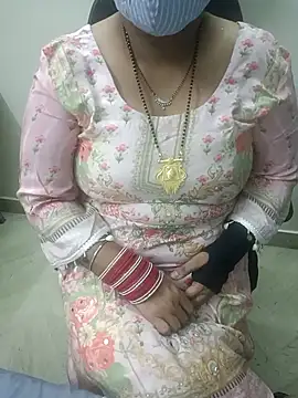 Snapshot of Bhabhiji1 chatting on February 27, 2026, 8:36 am Bhabhiji1 online show from February 27, 2026, 8:36 am