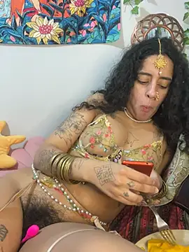 Snapshot of bibihourani chatting on July 17, 2026, 8:54 am bibihourani online show from July 17, 2026, 8:54 am
