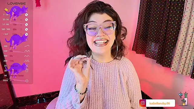 isaferrer06 online show from October 10, 2025, 10:47 am