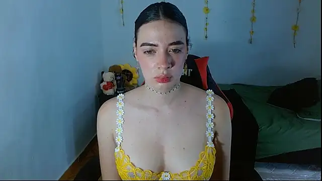 sajecrismaa online show from May 27, 2026, 8:17 pm