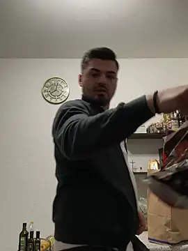 imooLoov online show from February 16, 2026, 6:59 pm