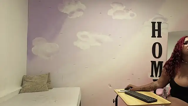 Catherine Smith  online show from September 17, 2025, 10:39 am