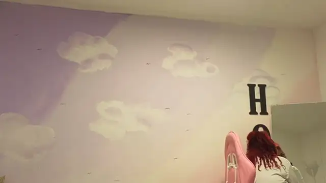 Catherine Smith  online show from October 8, 2025, 1:09 pm