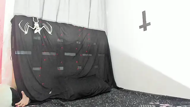 JulianaCarter online show from October 25, 2025, 6:35 pm