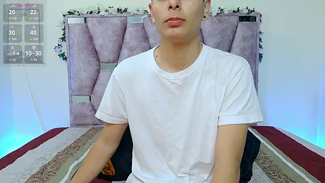 lana and liam  online show from October 19, 2025, 10:16 am