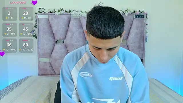 lana and liam  online show from November 7, 2025, 10:15 am