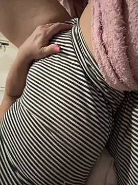 Snapshot of MaluLemos chatting on September 9, 2025, 5:45 pm MaluLemos online show from September 9, 2025, 5:45 pm