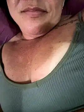 Snapshot of MaluLemos chatting on September 28, 2025, 7:52 pm MaluLemos online show from September 28, 2025, 7:52 pm