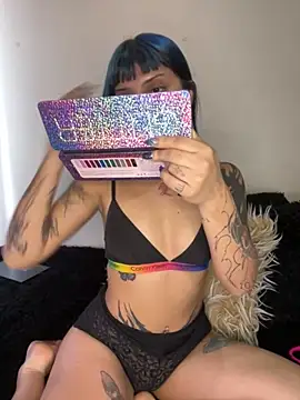 ZoeRaven Pink online show from October 22, 2025, 2:28 pm