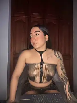 Snapshot of KaditaNavarro chatting on September 8, 2025, 10:53 pm KaditaNavarro online show from September 8, 2025, 10:53 pm