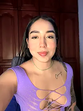 Snapshot of KaditaNavarro chatting on October 1, 2025, 5:30 pm KaditaNavarro online show from October 1, 2025, 5:30 pm