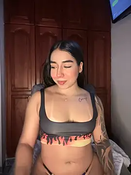 Snapshot of KaditaNavarro chatting on October 29, 2025, 9:49 pm KaditaNavarro online show from October 29, 2025, 9:49 pm