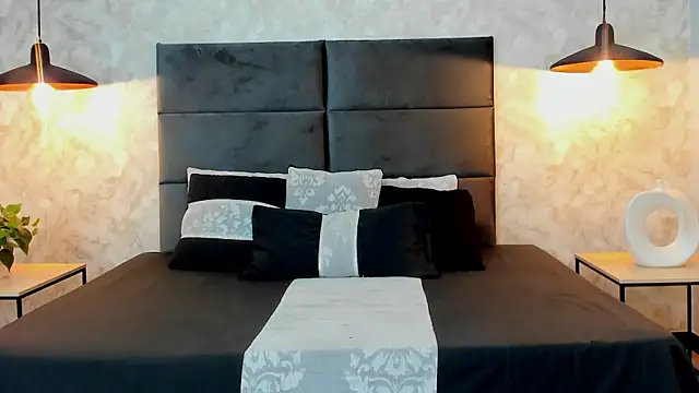 RaphaelDufort online show from October 6, 2025, 11:57 pm