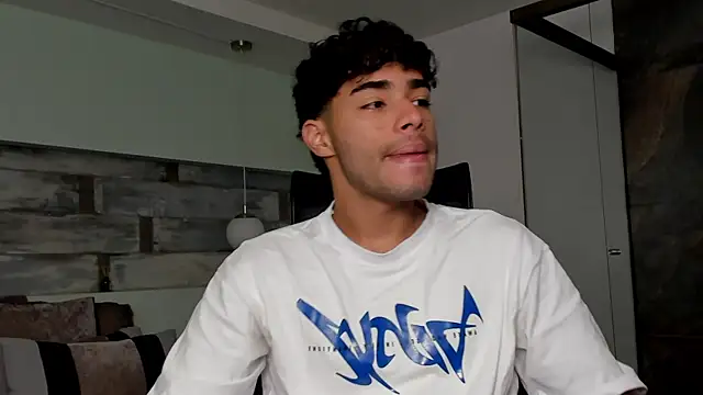 RaphaelDufort online show from January 5, 2026, 6:00 pm