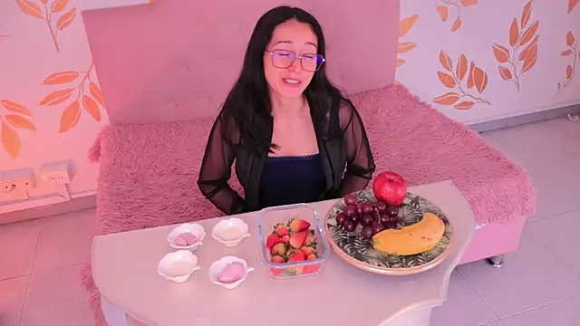 Snapshot of Ginevra_esposito chatting on February 7, 2026, 12:53 pm Ginevra esposito online show from February 7, 2026, 12:53 pm