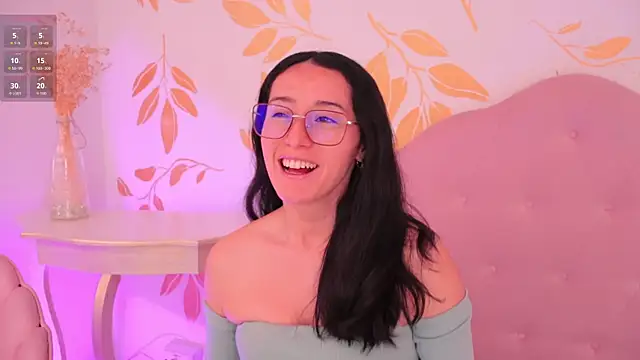 Snapshot of Ginevra_esposito chatting on March 4, 2026, 12:33 pm Ginevra esposito online show from March 4, 2026, 12:33 pm