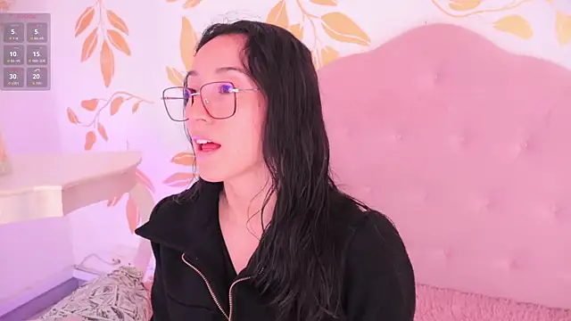 Snapshot of Ginevra_esposito chatting on March 9, 2026, 1:15 pm Ginevra esposito online show from March 9, 2026, 1:15 pm