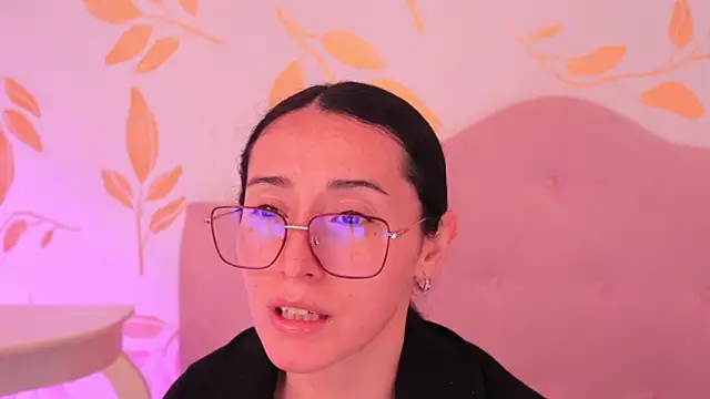 Snapshot of Ginevra_esposito chatting on March 31, 2026, 12:49 pm Ginevra esposito online show from March 31, 2026, 12:49 pm