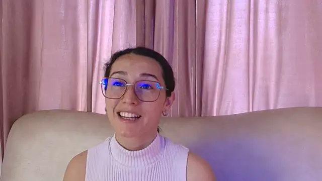Snapshot of Ginevra_esposito chatting on April 7, 2026, 12:49 pm Ginevra esposito online show from April 7, 2026, 12:49 pm