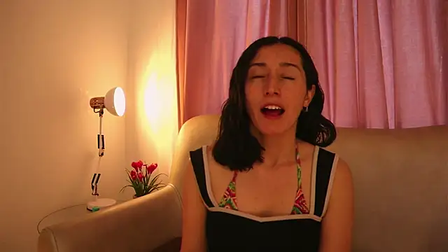 Snapshot of Ginevra_esposito chatting on June 4, 2026, 12:33 pm Ginevra esposito online show from June 4, 2026, 12:33 pm