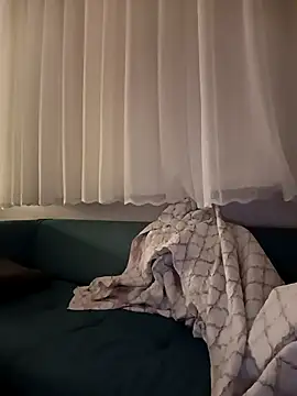 alex10alexx online show from October 10, 2025, 11:15 pm