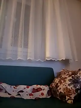 alex10alexx online show from October 17, 2025, 9:06 pm