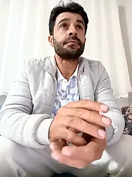 alex10alexx online show from October 19, 2025, 3:12 pm