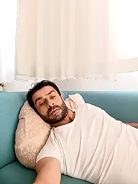 alex10alexx online show from November 12, 2025, 7:53 am