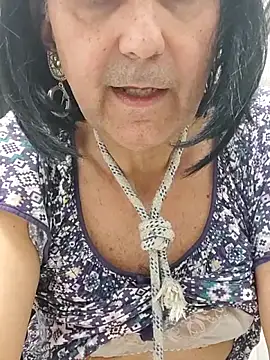 Snapshot of Emily_de_Carla chatting on October 22, 2025, 3:12 pm Emily de Carla online show from October 22, 2025, 3:12 pm