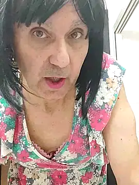 Snapshot of Emily_de_Carla chatting on November 4, 2025, 3:55 pm Emily de Carla online show from November 4, 2025, 3:55 pm