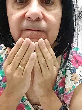 Snapshot of Emily_de_Carla chatting on November 7, 2025, 7:52 am Emily de Carla online show from November 7, 2025, 7:52 am