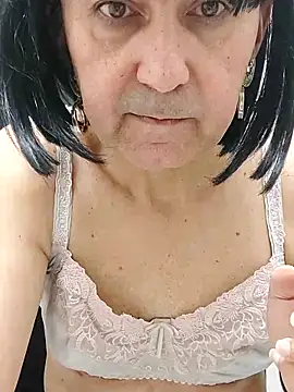 Snapshot of Emily_de_Carla chatting on November 14, 2025, 7:40 am Emily de Carla online show from November 14, 2025, 7:40 am