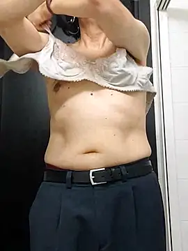 Emily de Carla online show from April 9, 2026, 6:30 am