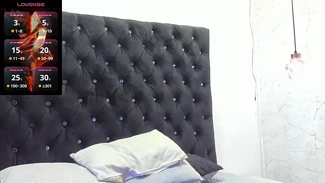 AndresSterling  online show from September 15, 2025, 11:21 am