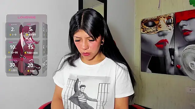 Raven Rouge  online show from September 18, 2025, 4:58 am