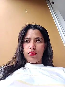 Snapshot of Vikyvoyeur chatting on April 12, 2026, 6:24 pm Vikyvoyeur online show from April 12, 2026, 6:24 pm