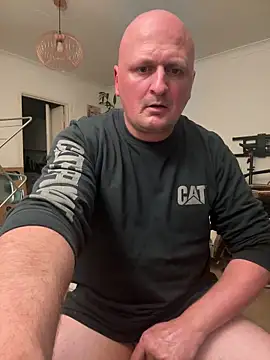 Snapshot of Attila120 chatting on October 18, 2025, 10:54 pm Attila120 online show from October 18, 2025, 10:54 pm