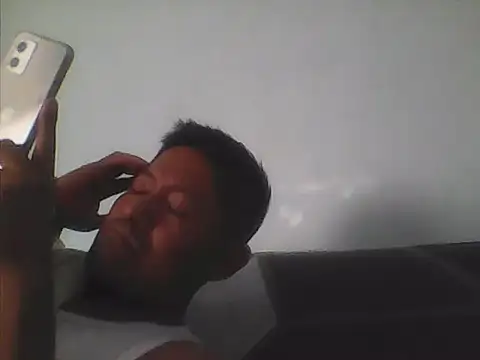 XaviGomez-87 online show from November 30, 2025, 8:13 pm