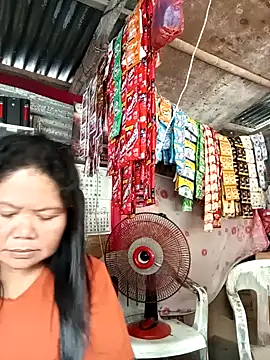 Snapshot of Mari_fvcks chatting on September 25, 2025, 2:37 am Mari fvcks online show from September 25, 2025, 2:37 am