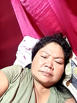 Snapshot of Mari_fvcks chatting on October 1, 2025, 9:21 pm Mari fvcks online show from October 1, 2025, 9:21 pm