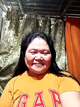 Snapshot of Mari_fvcks chatting on October 24, 2025, 2:19 am Mari fvcks online show from October 24, 2025, 2:19 am