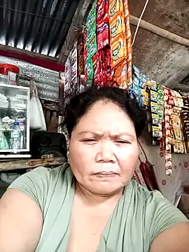 Snapshot of Mari_fvcks chatting on October 25, 2025, 3:36 am Mari fvcks online show from October 25, 2025, 3:36 am